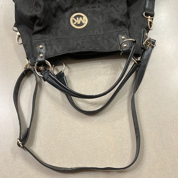 Michael Kors purse - Picture 7 of 7